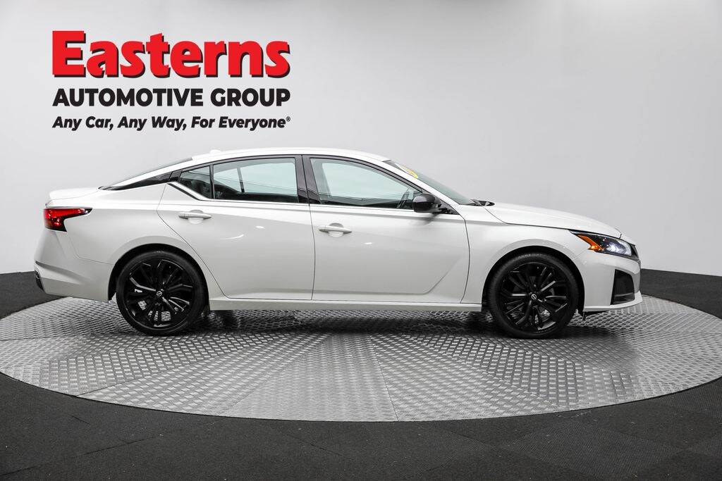 Used 2023 Nissan Altima 2.5 SR Sedan