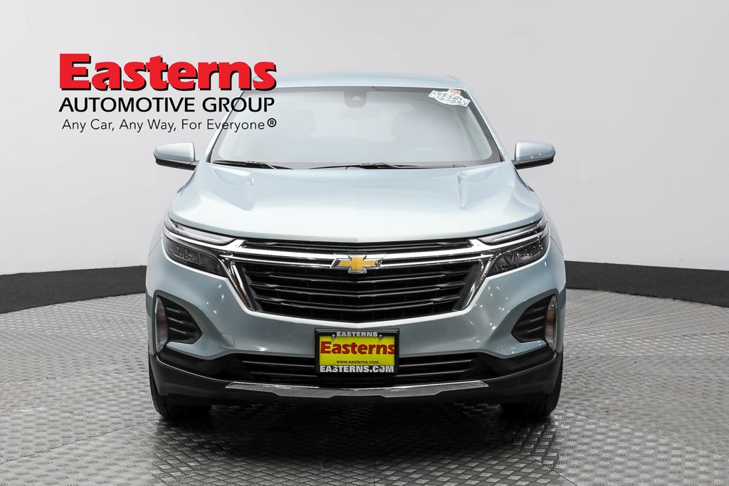2022 Chevrolet Equinox LT photo 2