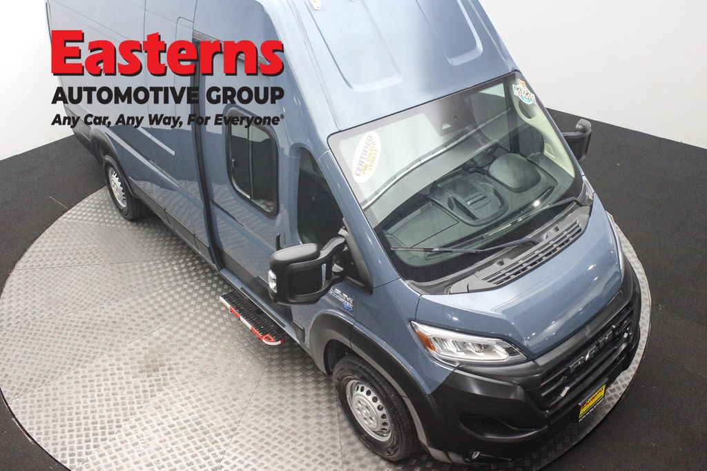 2024 Ram 3500 photo 3