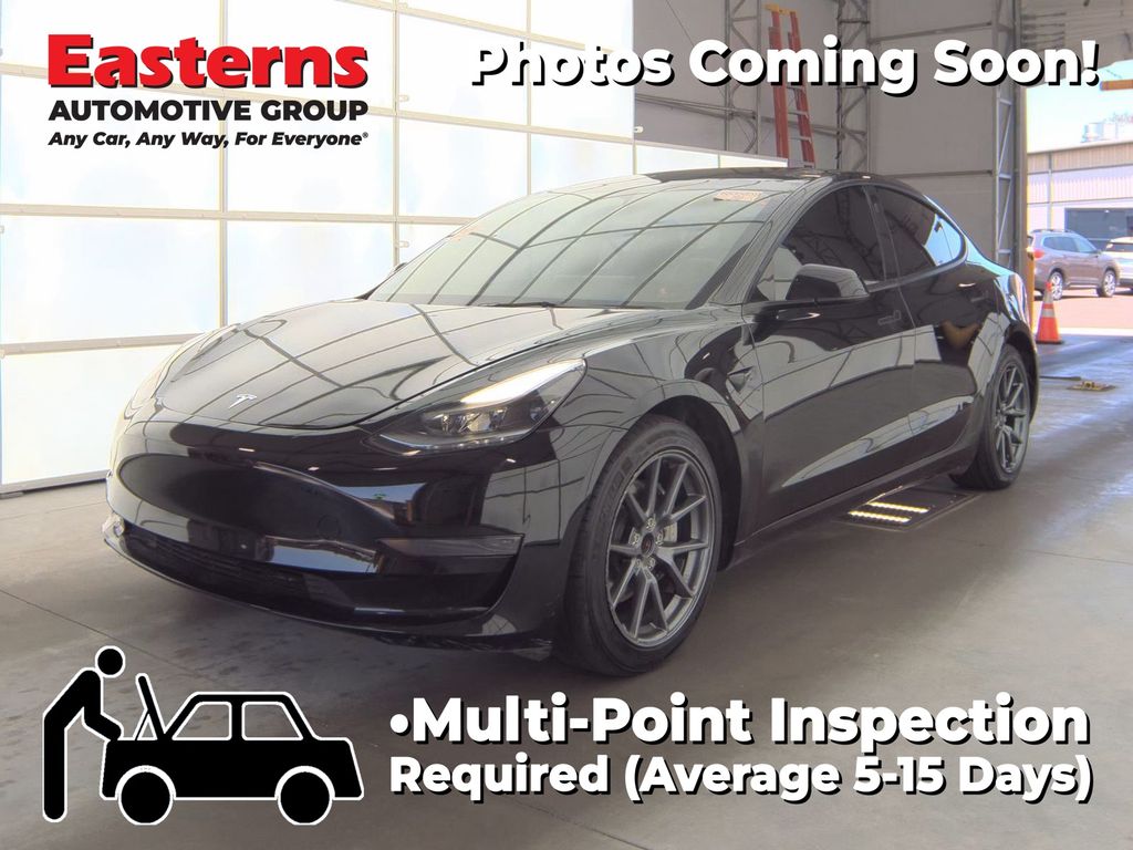 2023 Tesla Model 3 -'s photo