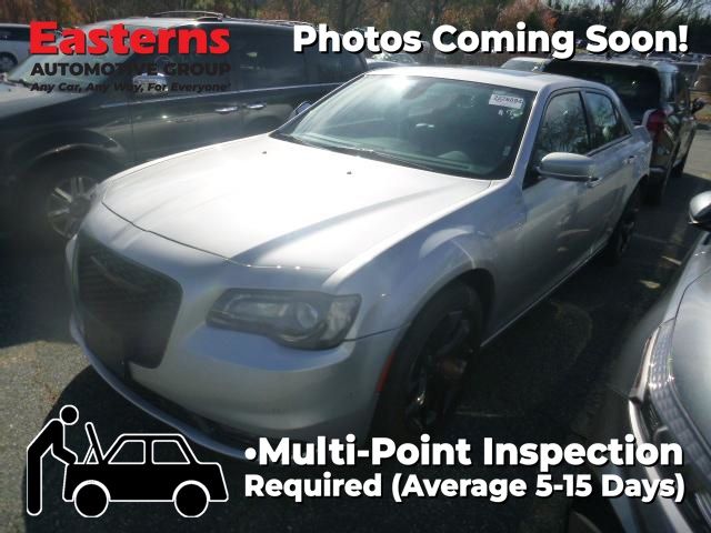 2023 Chrysler 300 S's photo