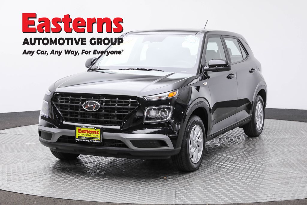 2025 Hyundai Venue SE