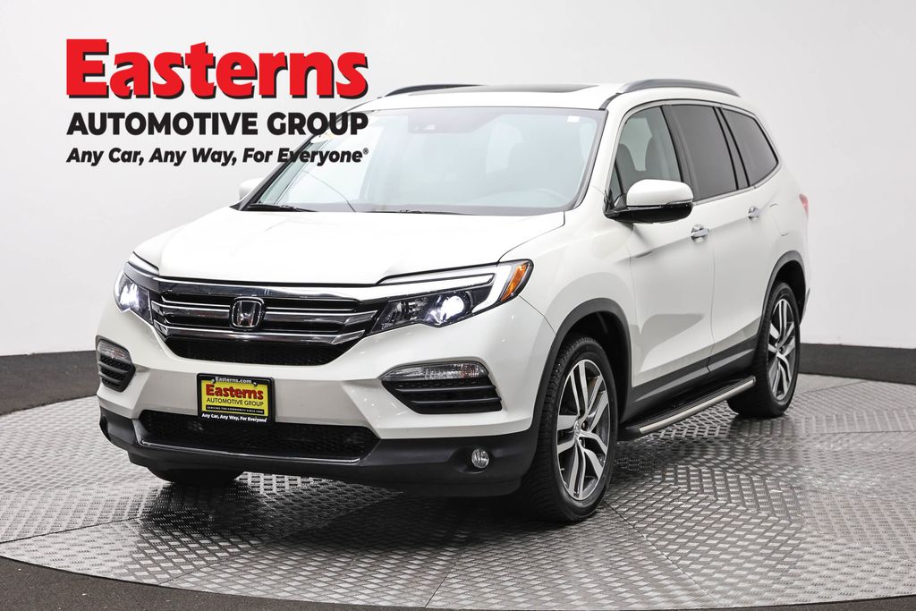 2017 Honda Pilot 4WD Elite's photo
