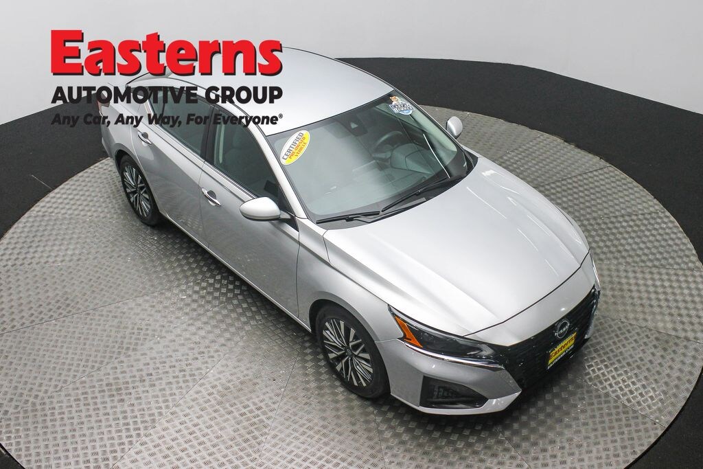 Used 2023 Nissan Altima 2.5 SV Sedan