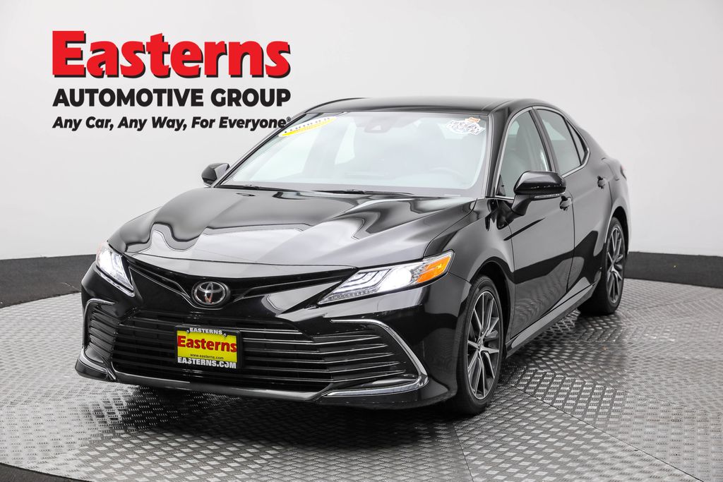 2021 Toyota Camry XLE's photo