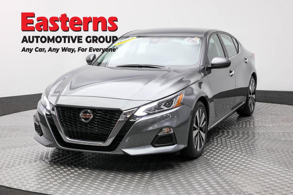 2022 Nissan Altima SV
