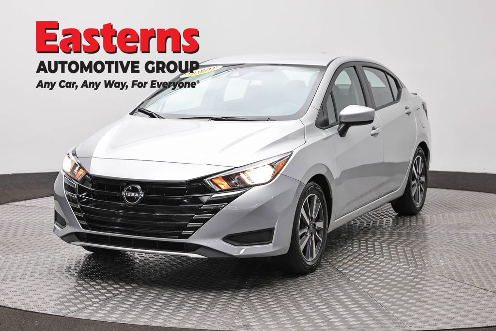 2023 Nissan Versa 1.6 SV CVT's photo