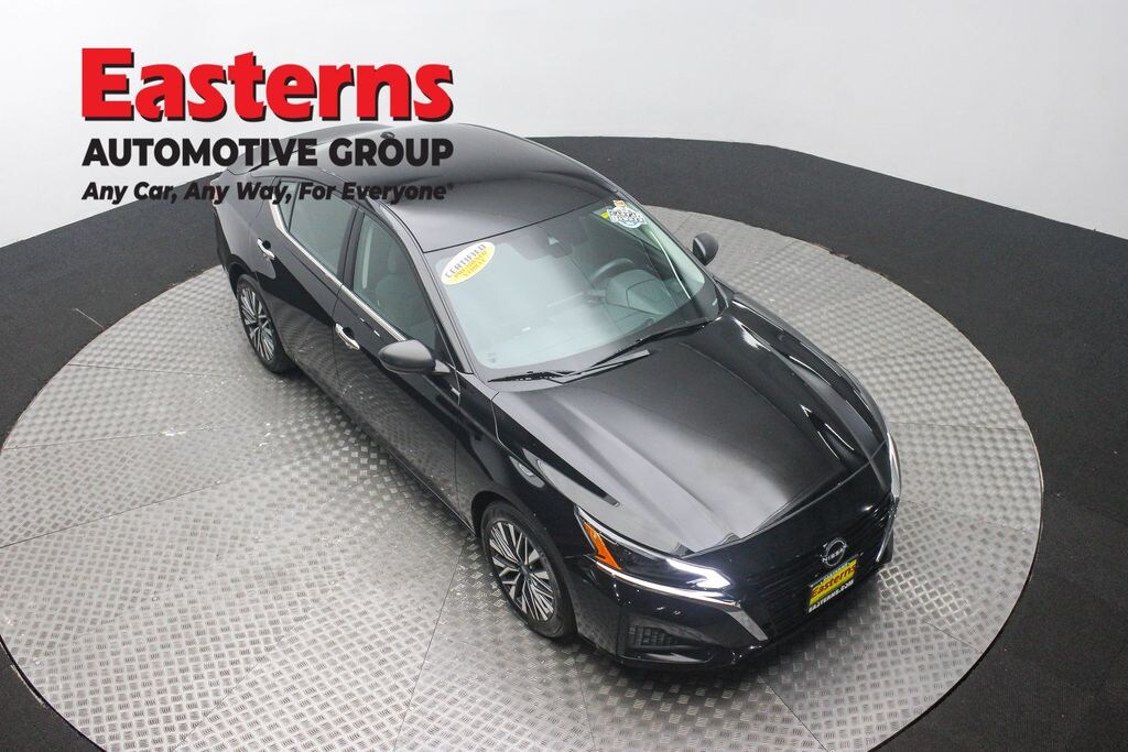 Used 2024 Nissan Altima 2.5 SV Sedan