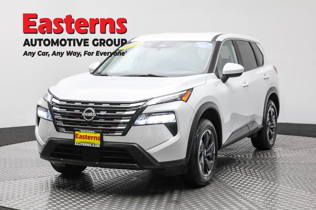 Used 2024 Nissan Rogue SV SUV