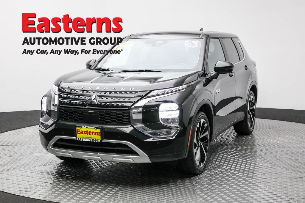 Used 2023 Mitsubishi Outlander Phev SE SUV