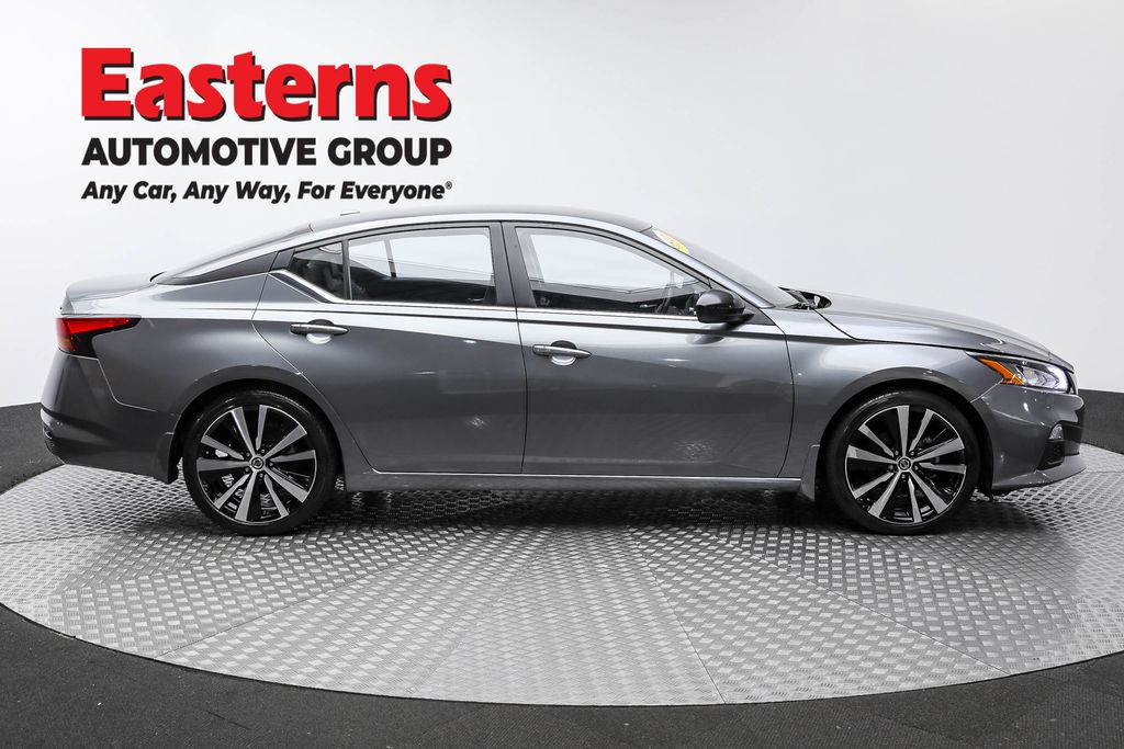 2022 Nissan Altima 2.5 SR photo 4