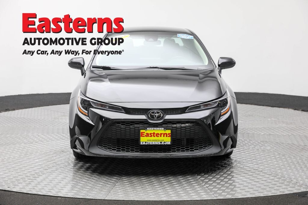 Used 2022 Toyota Corolla LE Sedan
