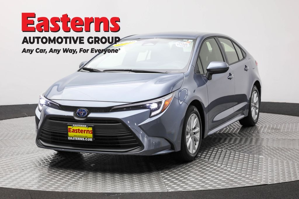 Used 2025 Toyota Corolla Hybrid LE Sedan