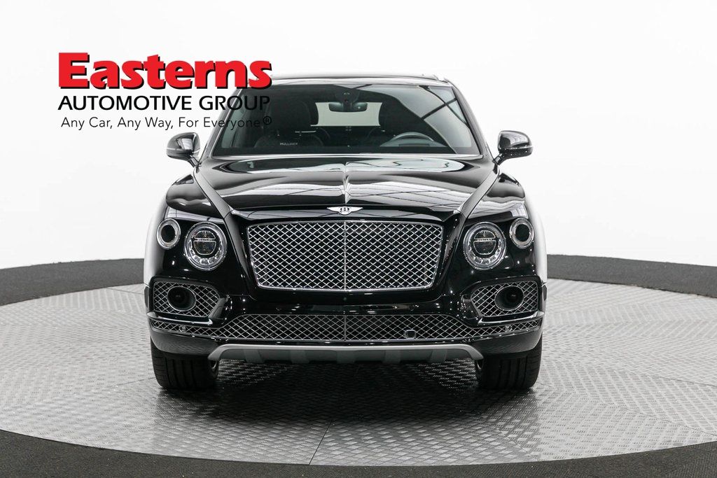 2018 Bentley Bentayga Mulliner photo 2