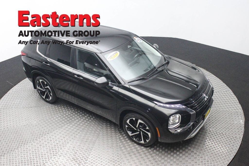 Used 2023 Mitsubishi Outlander SE SUV