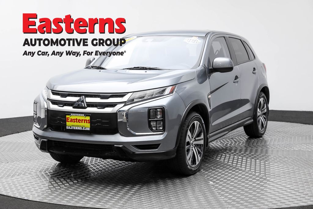 2023 Mitsubishi Outlander Sport ES's photo