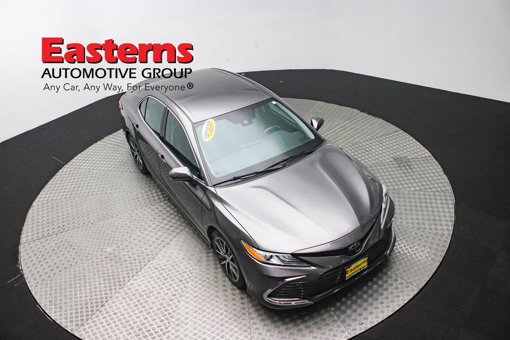 2023 Toyota Camry XLE photo 3