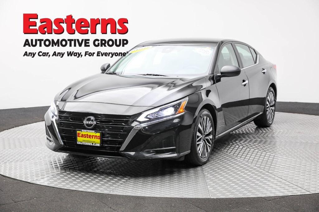Used 2024 Nissan Altima 2.5 SV Sedan