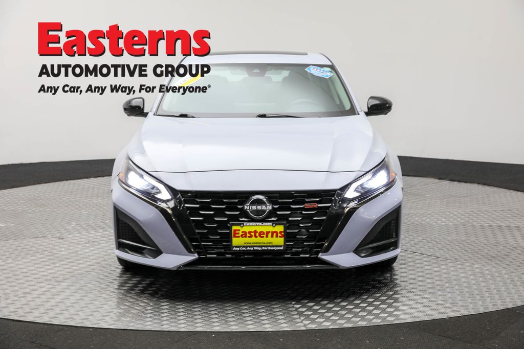 2023 Nissan Altima 2.5 SL photo 2