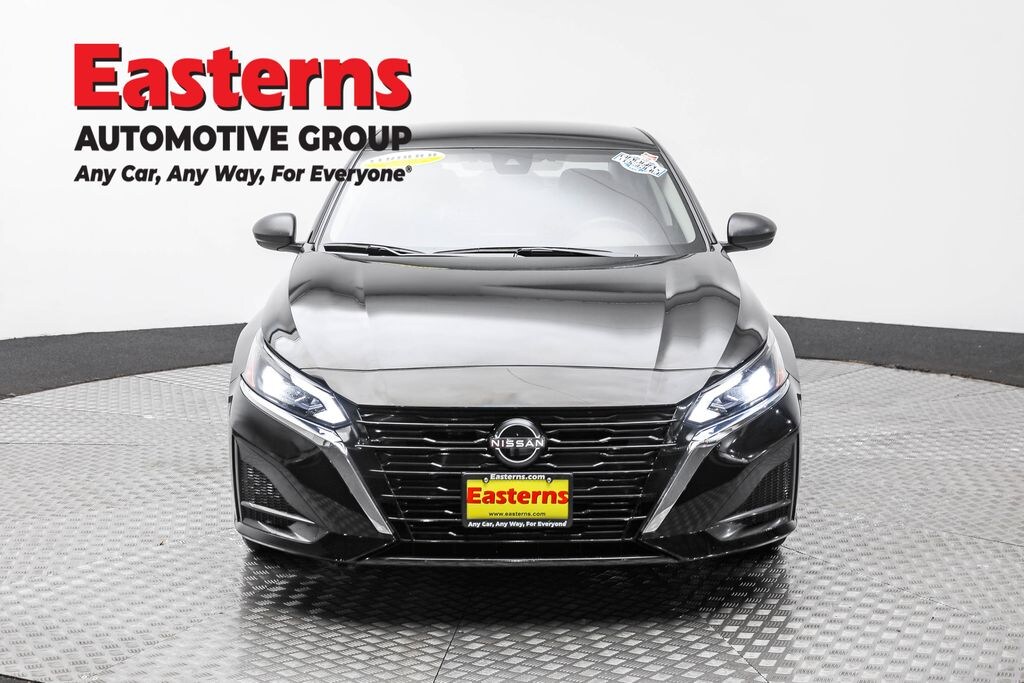 Used 2024 Nissan Altima 2.5 SV Sedan