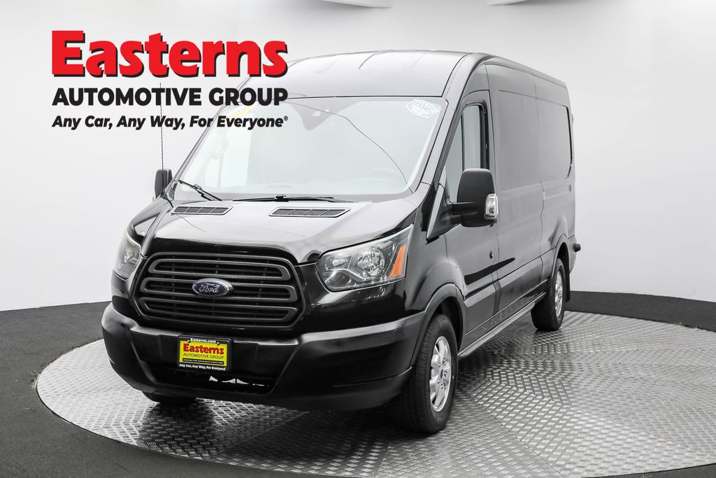 2015 Ford Transit Base's photo