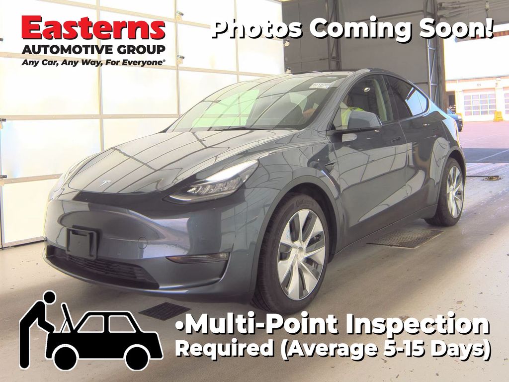 2021 Tesla Model Y Long Range Dual Motor All-Wheel Drive's photo