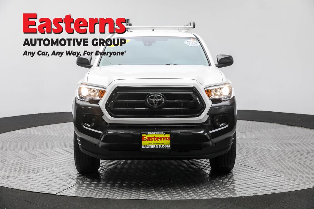 2022 Toyota Tacoma SR photo 2