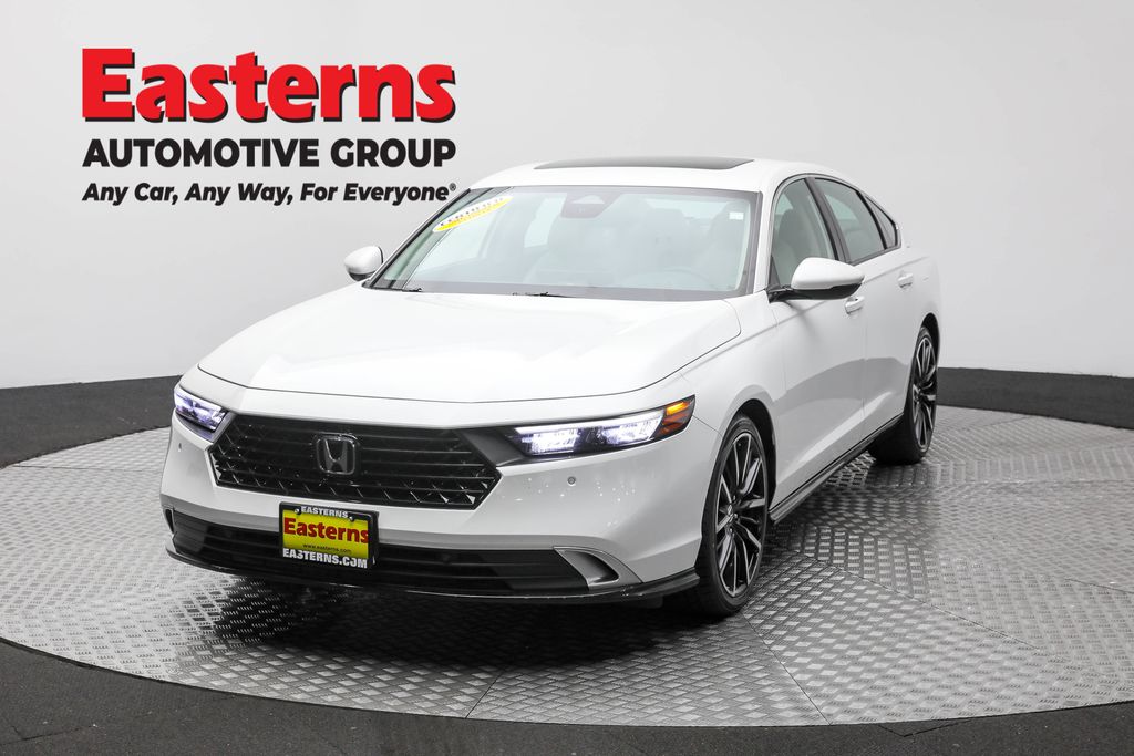 2024 Honda Accord Hybrid Touring's photo