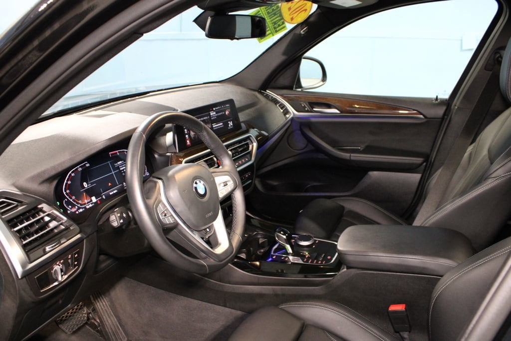 Used 2024 BMW X3 30i with VIN 5UX53DP00R9U21623 for sale in Evansville, IN