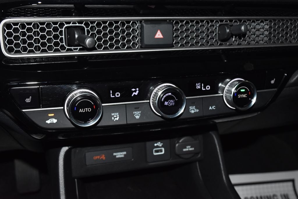 2024 Honda Civic Hatchback EX-L - Photo 13