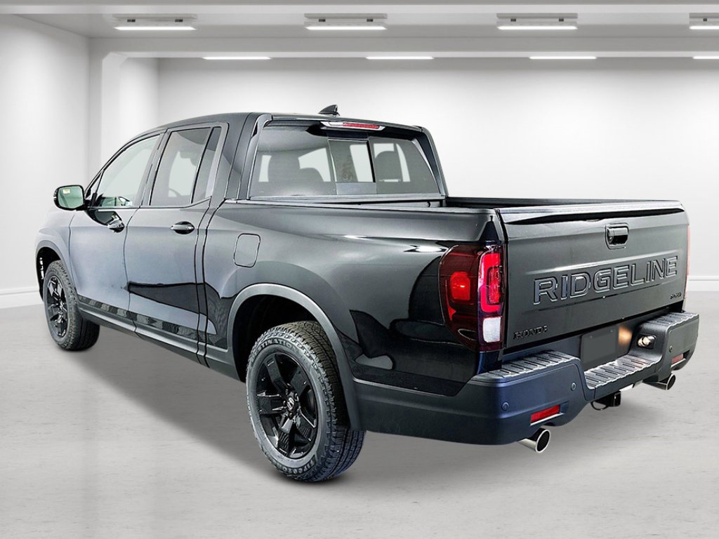 2026 Honda Ridgeline Black Edition photo 5