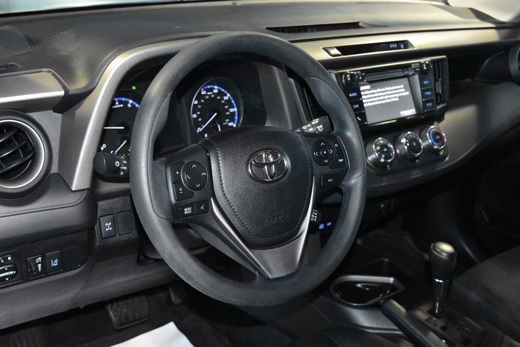 Used 2018 Toyota RAV4 LE 4D Sport Utility