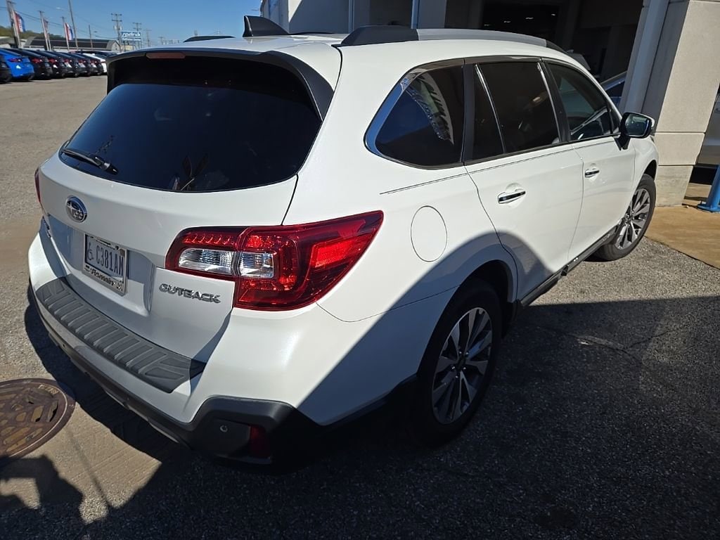 Used 2019 Subaru Outback 2.5i 4D Sport Utility