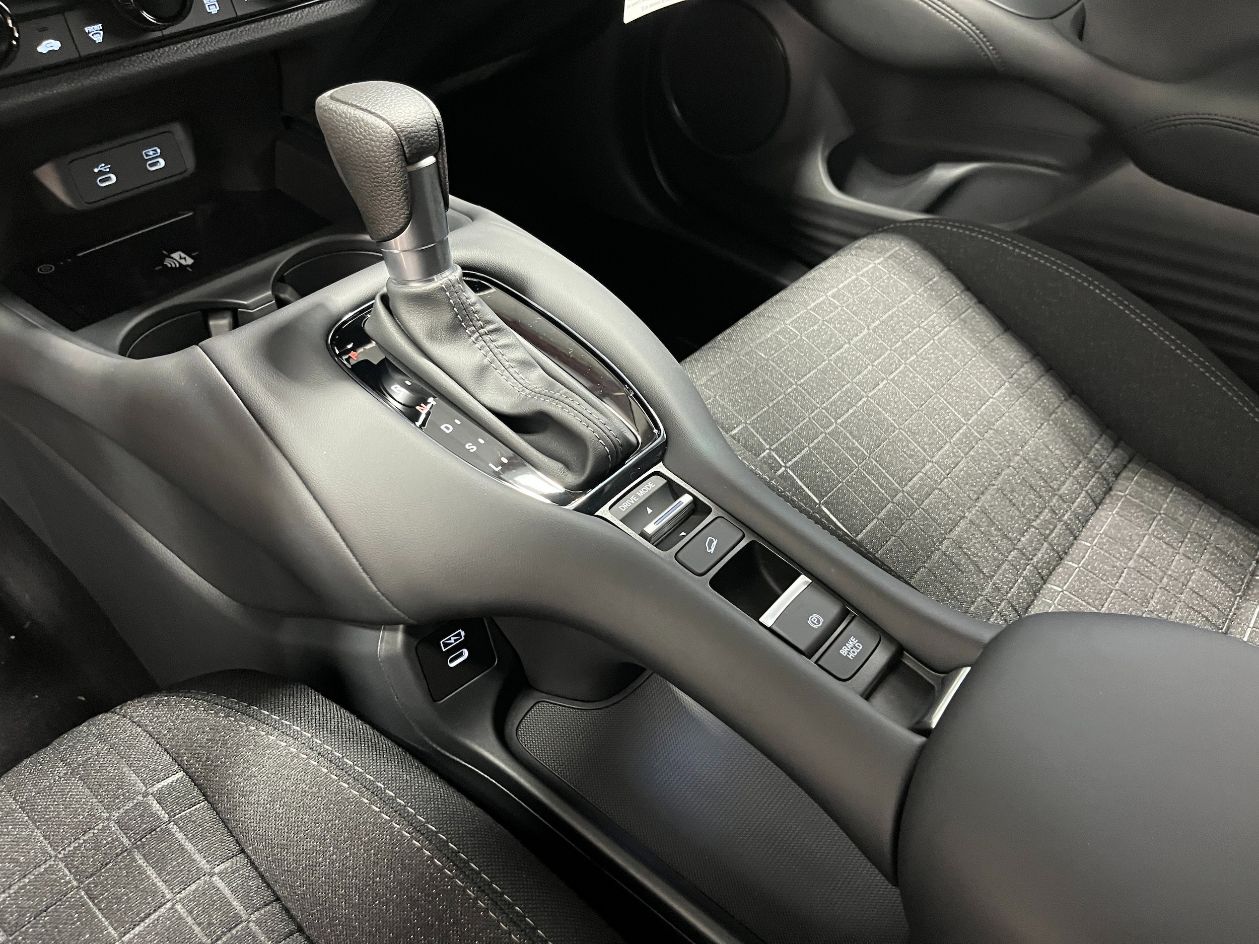 2026 Honda HR-V LX - Photo 15