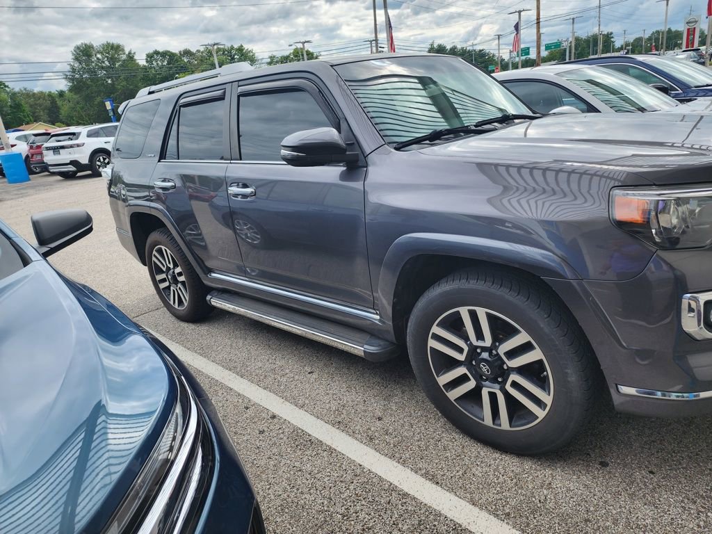 2018 Toyota 4Runner Limited photo 2