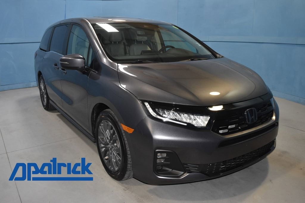 2025 Honda Odyssey Touring's photo