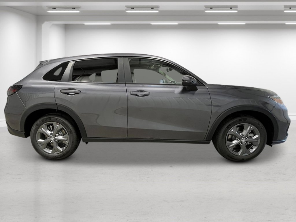 2026 Honda HR-V LX photo 2