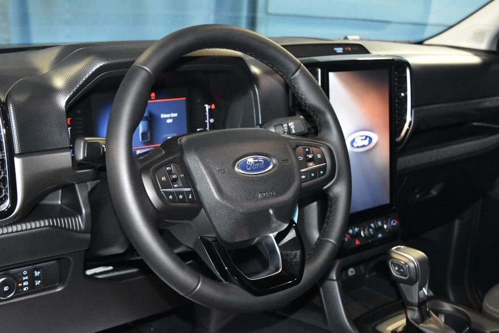 2025 Ford Ranger XLT photo 2