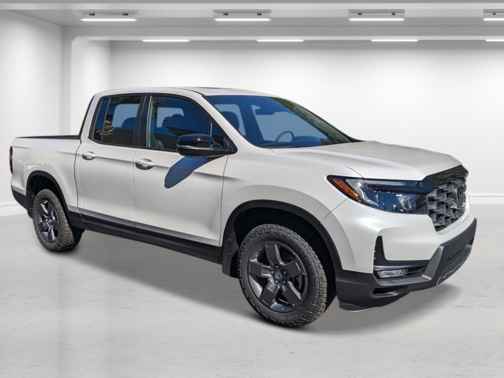 2025 Honda Ridgeline TrailSport photo 2