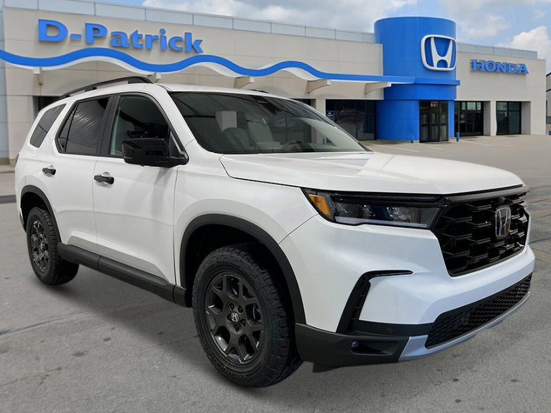2025 Honda Pilot TrailSport photo 2