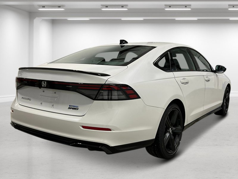 2025 Honda Accord Hybrid Sport-L photo 2