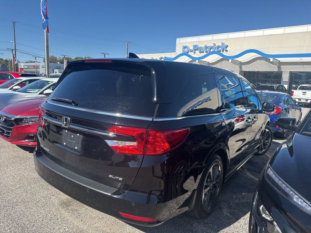 Used 2023 Honda Odyssey Elite 4D Passenger Van