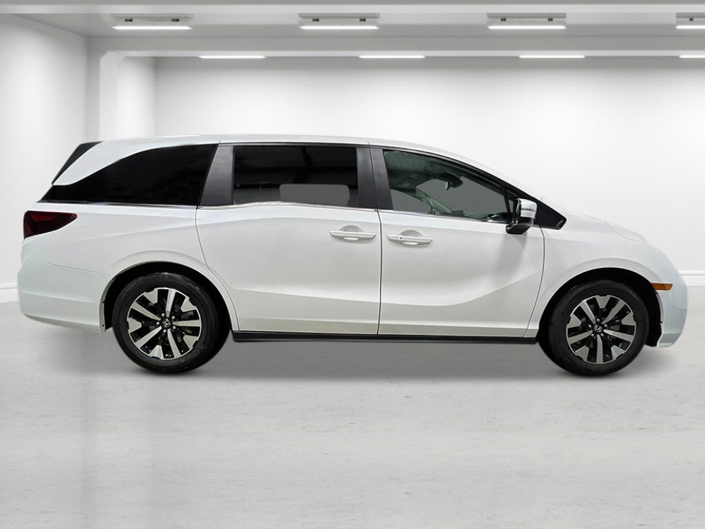 2026 Honda Odyssey EX-L photo 3