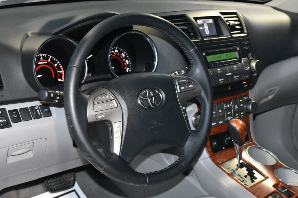 Used 2008 Toyota Highlander Limited with VIN JTEES42A282099820 for sale in Evansville, IN