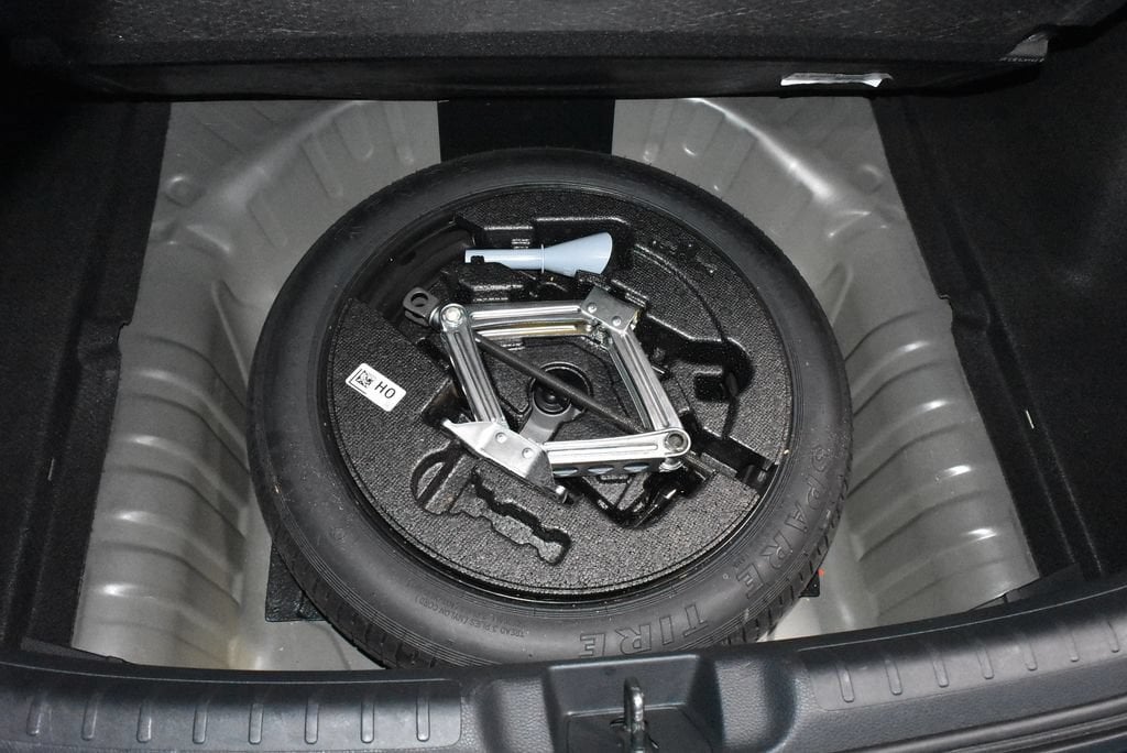 2024 Honda Civic Hatchback EX-L - Photo 34