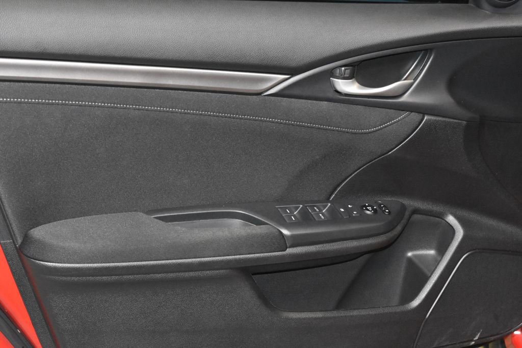 2018 Honda Civic EX Hatchback photo 3