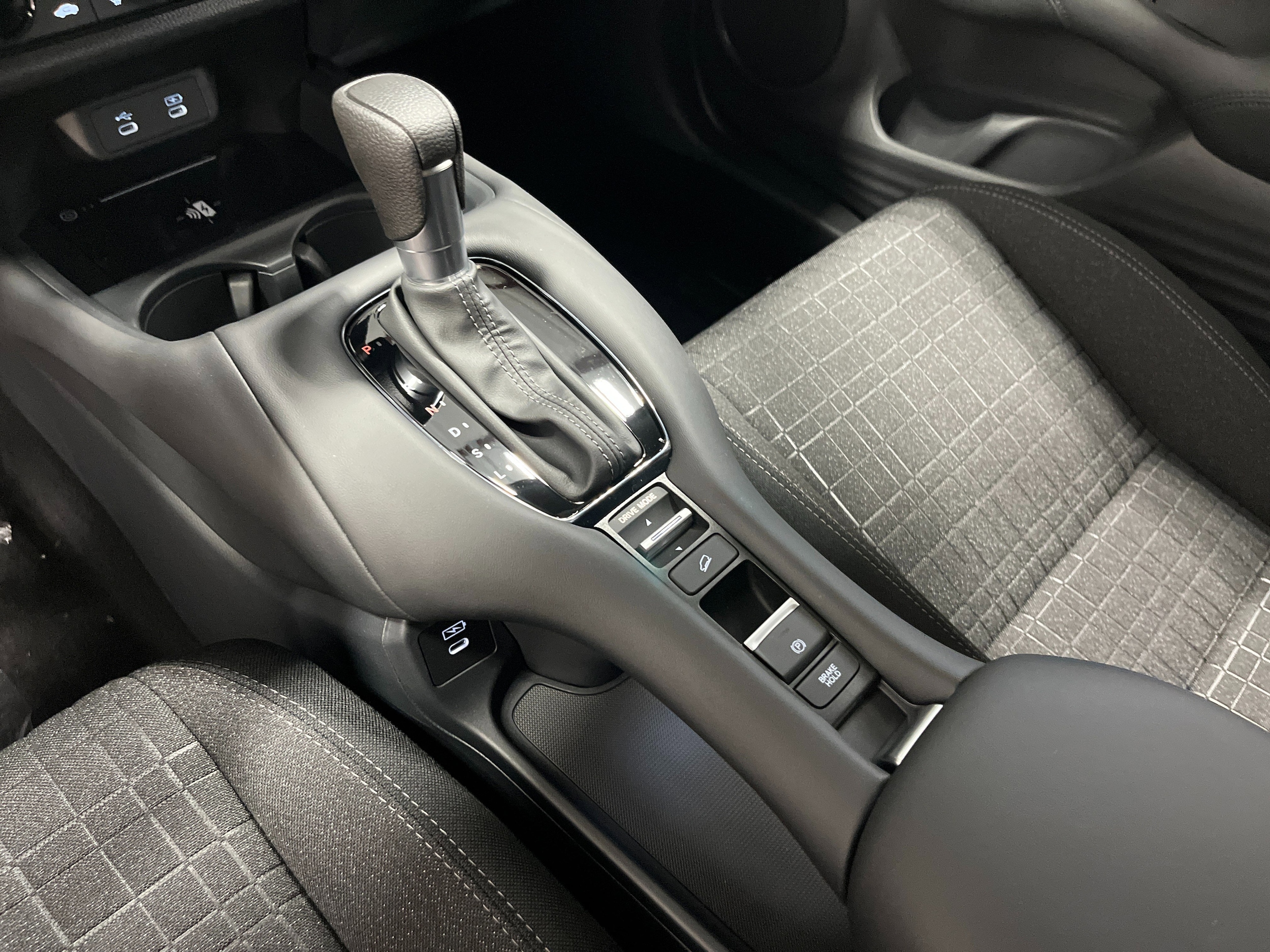2026 Honda HR-V LX - Photo 15