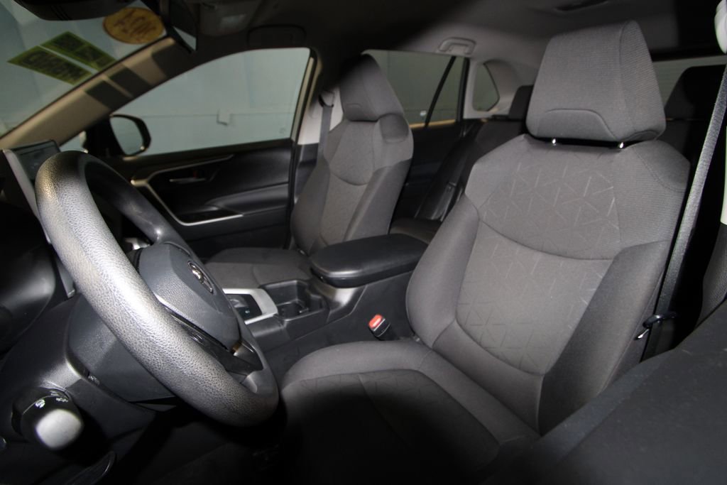 2024 Toyota RAV4 Hybrid XLE Sport photo 4
