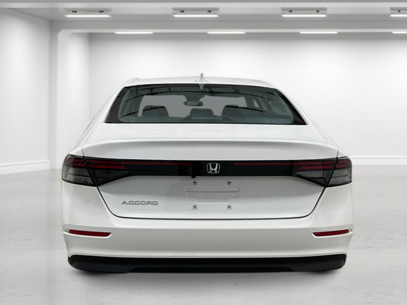 2025 Honda Accord LX photo 4