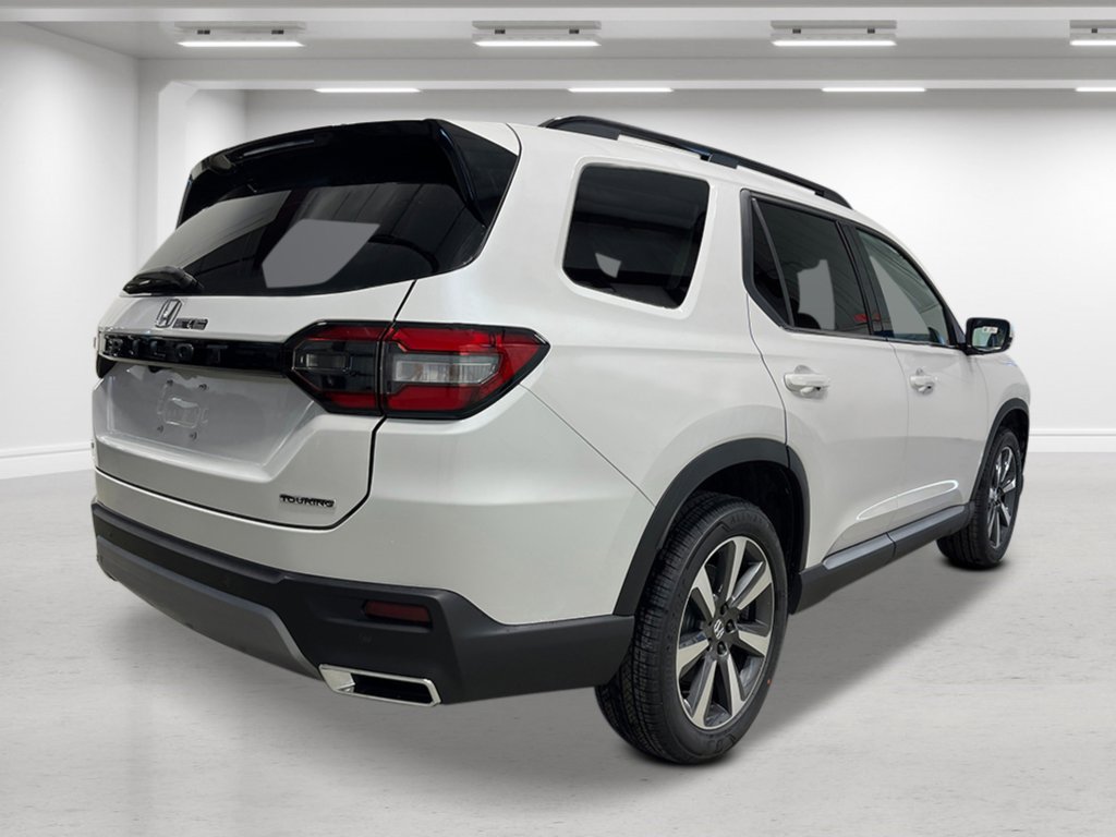2025 Honda Pilot Touring photo 4